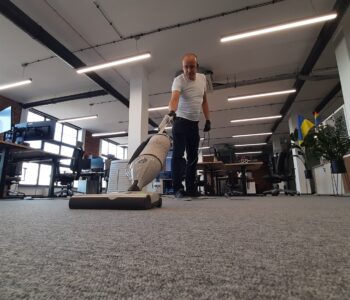 odkurzanie wykładziny